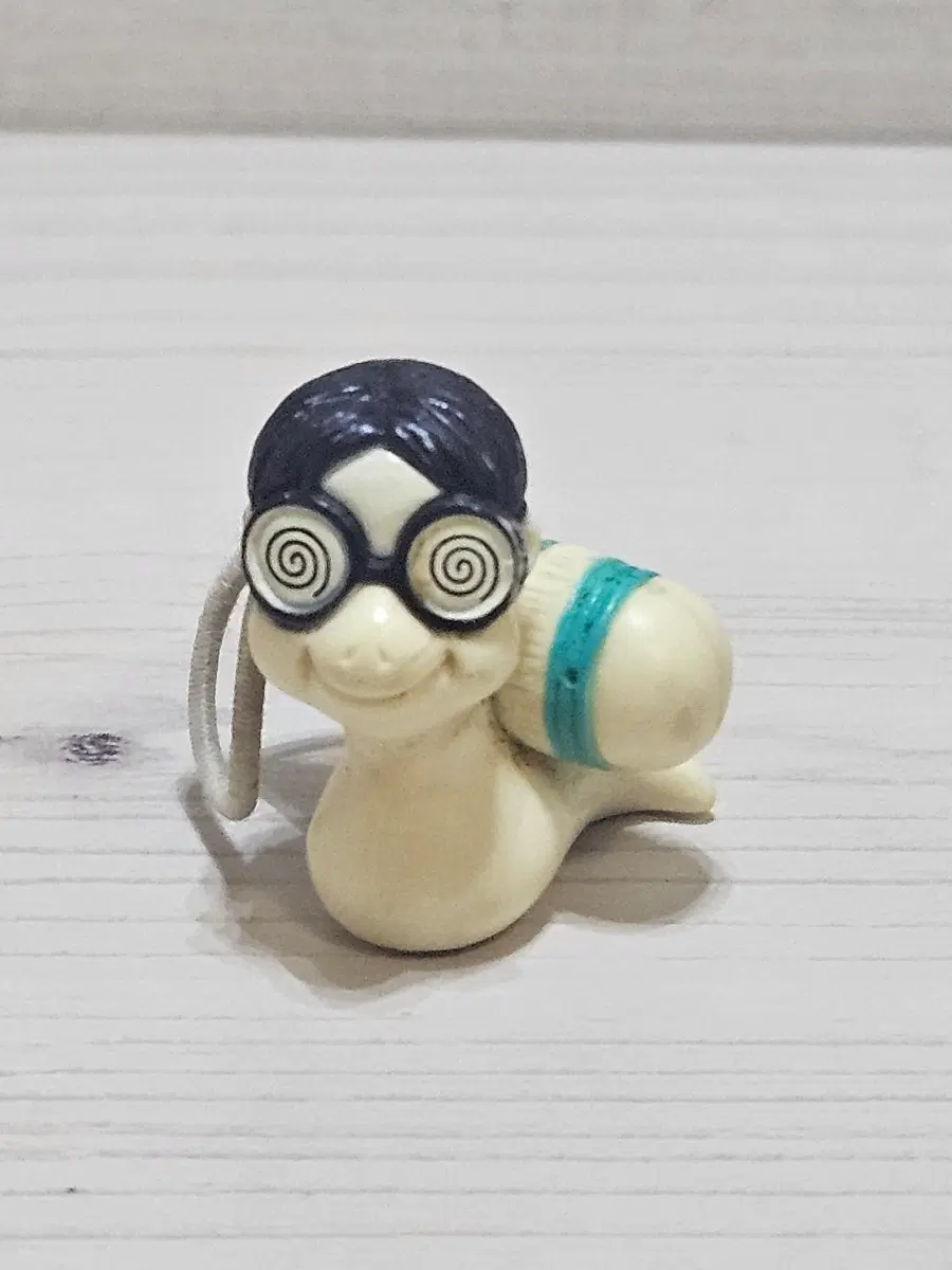 [고전] 깜찍이소다 안경쓴 학생
