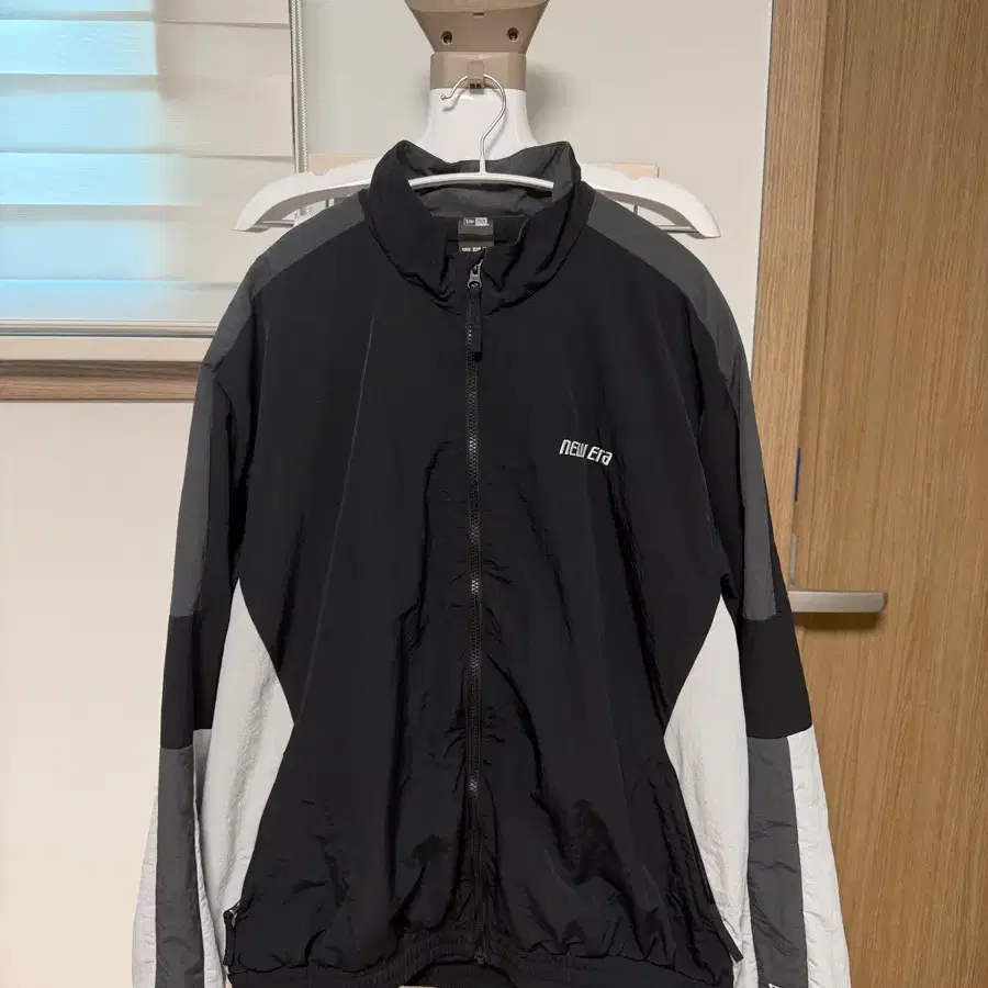 뉴에라 남성 바람막이 팬츠 105 XL(세트)