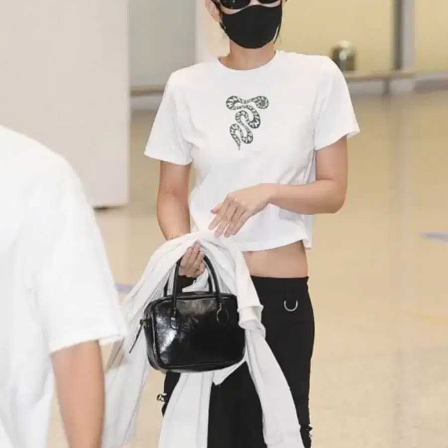 [제니 착용] Square bag mini (Black)