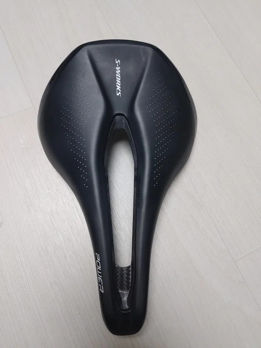 상태A급 스페셜라이즈드 S-Works Power 카본 안장 143mm 택포16만