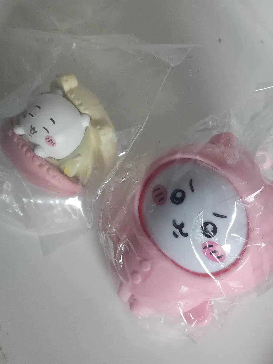 치이카와 먼작귀 페이스 체인지 마카롱 키링 피규어
