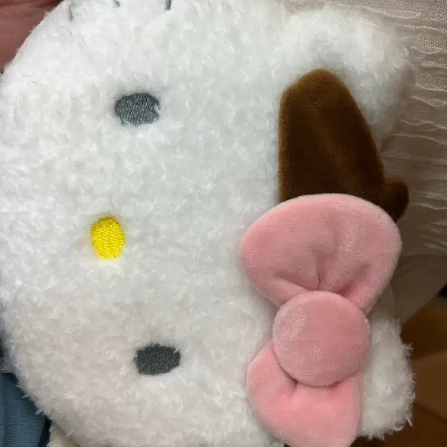 던킨 산리오 헬로키티 트레블월렛