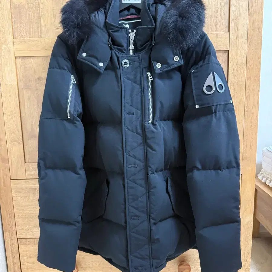 무스너클 패딩 3Q L사이즈