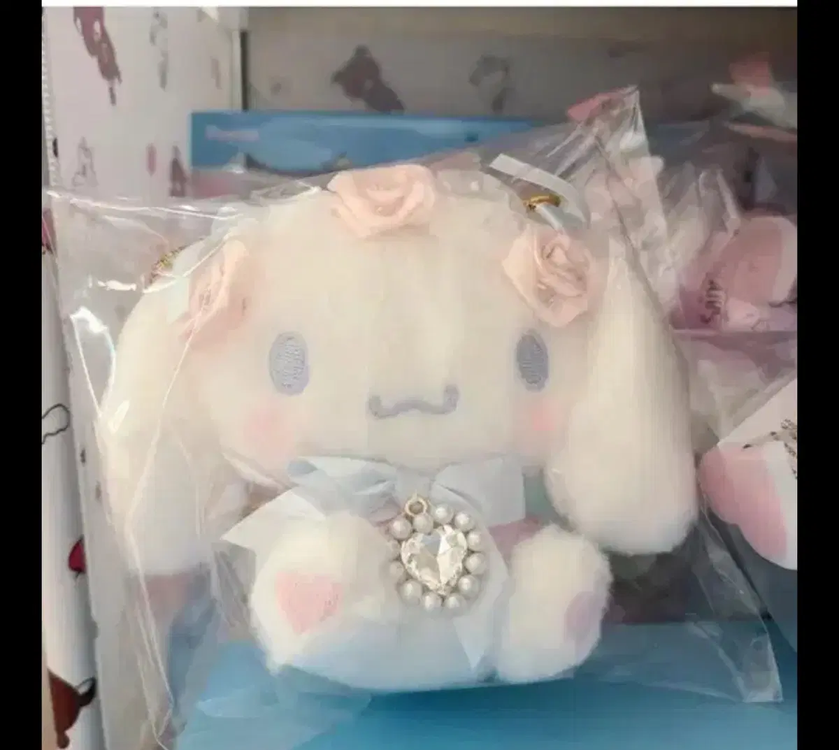 산리오 시나모롤 인형 꽃 장식