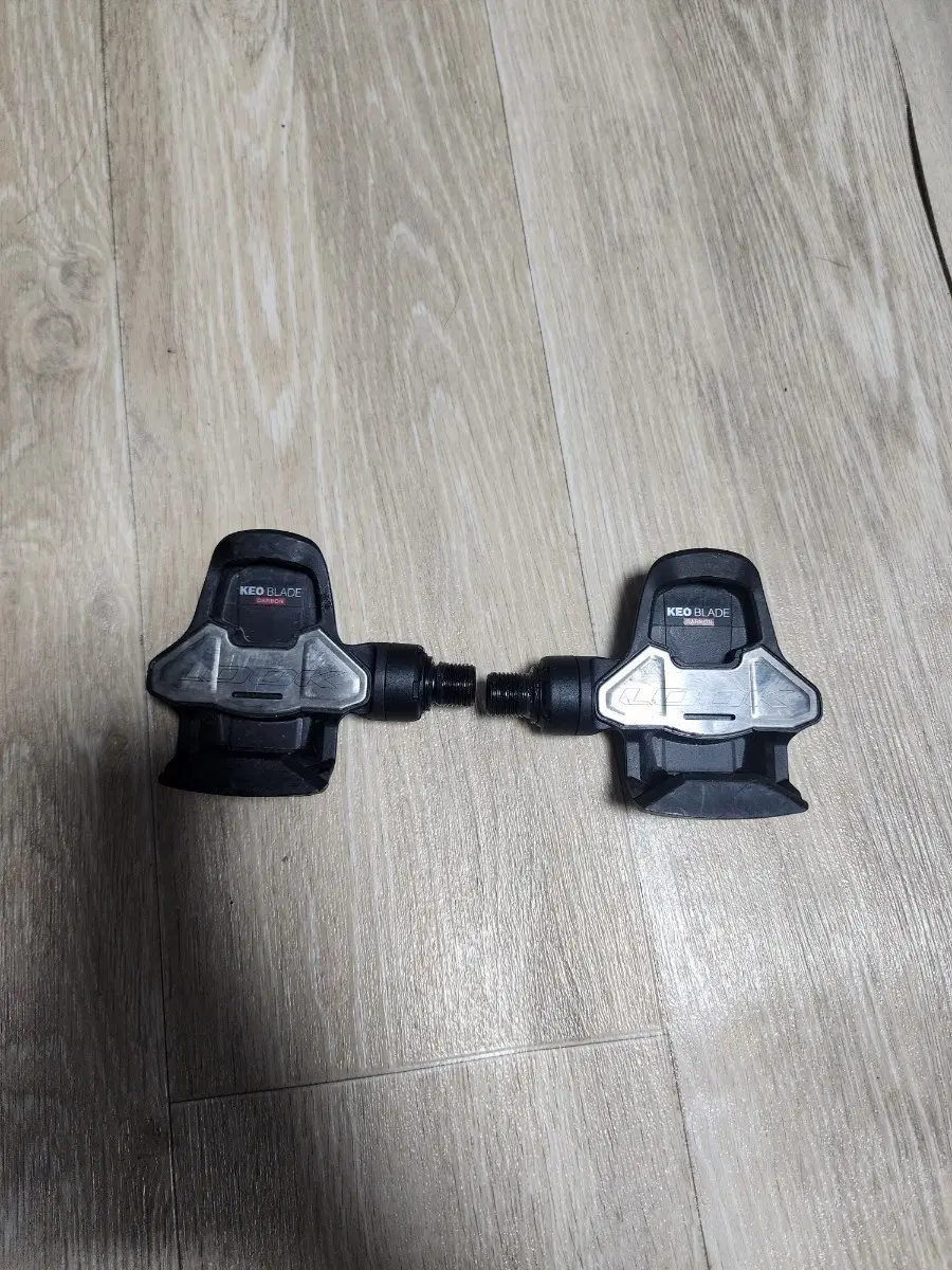 룩 케오 블레이드 카본 클릿 페달