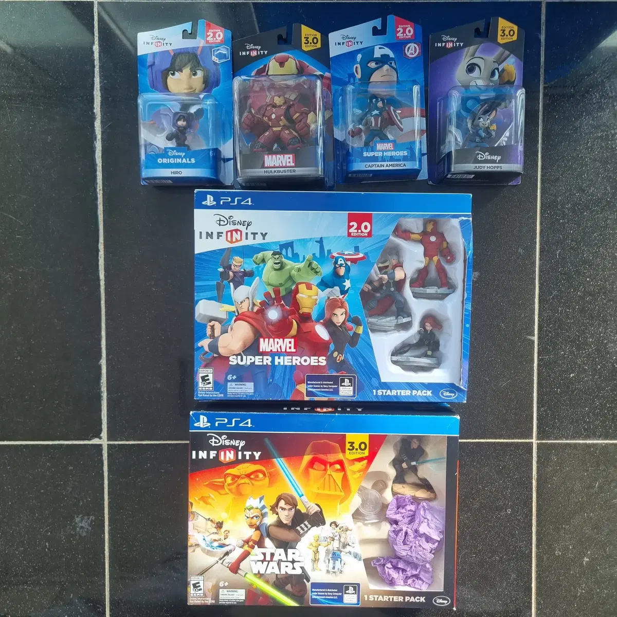 PS4 스타터팩 및 피규어 세트 (스타워즈 팩중 아소카타노 피규어 분실됨)