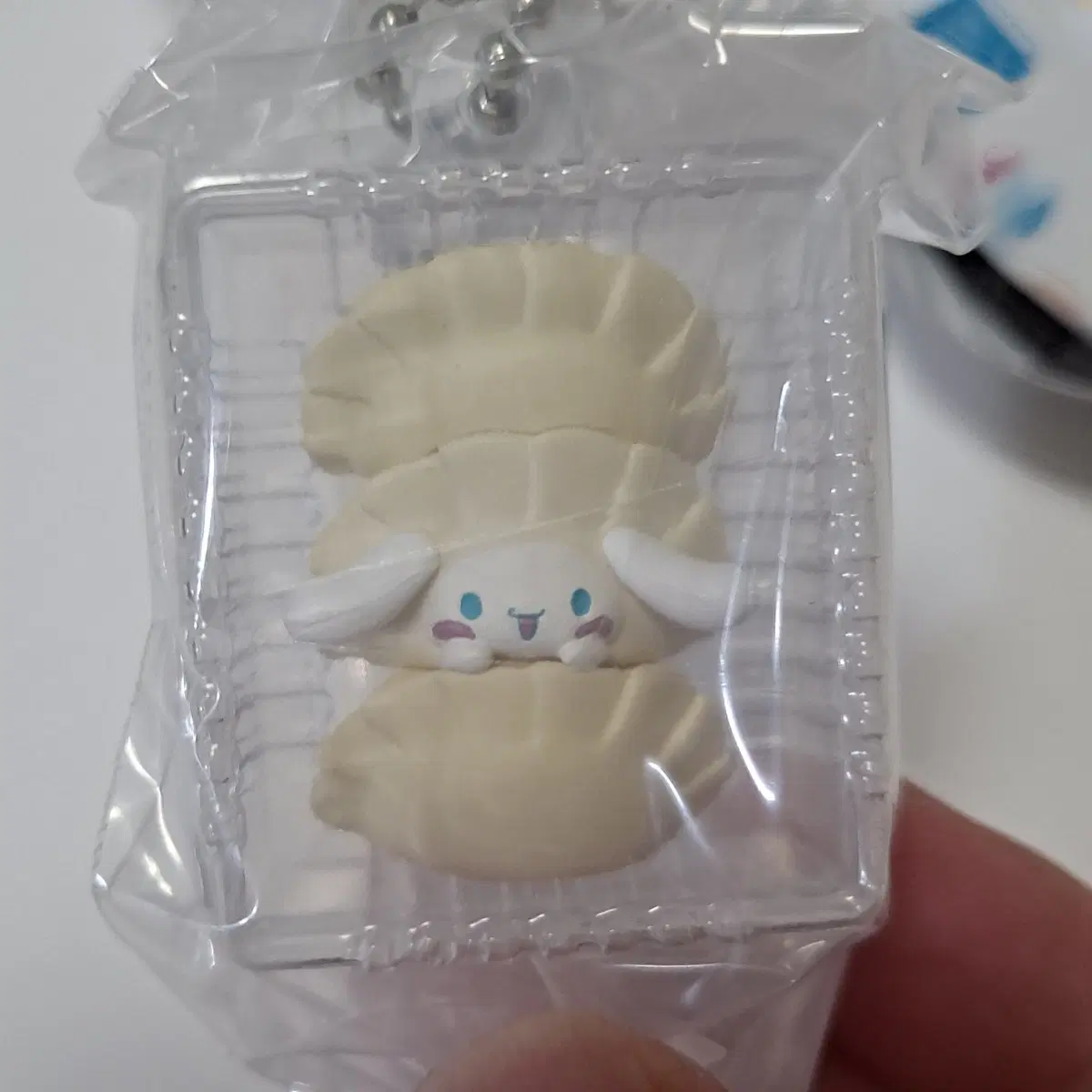 산리오 반찬 도시락 가챠 시나모롤