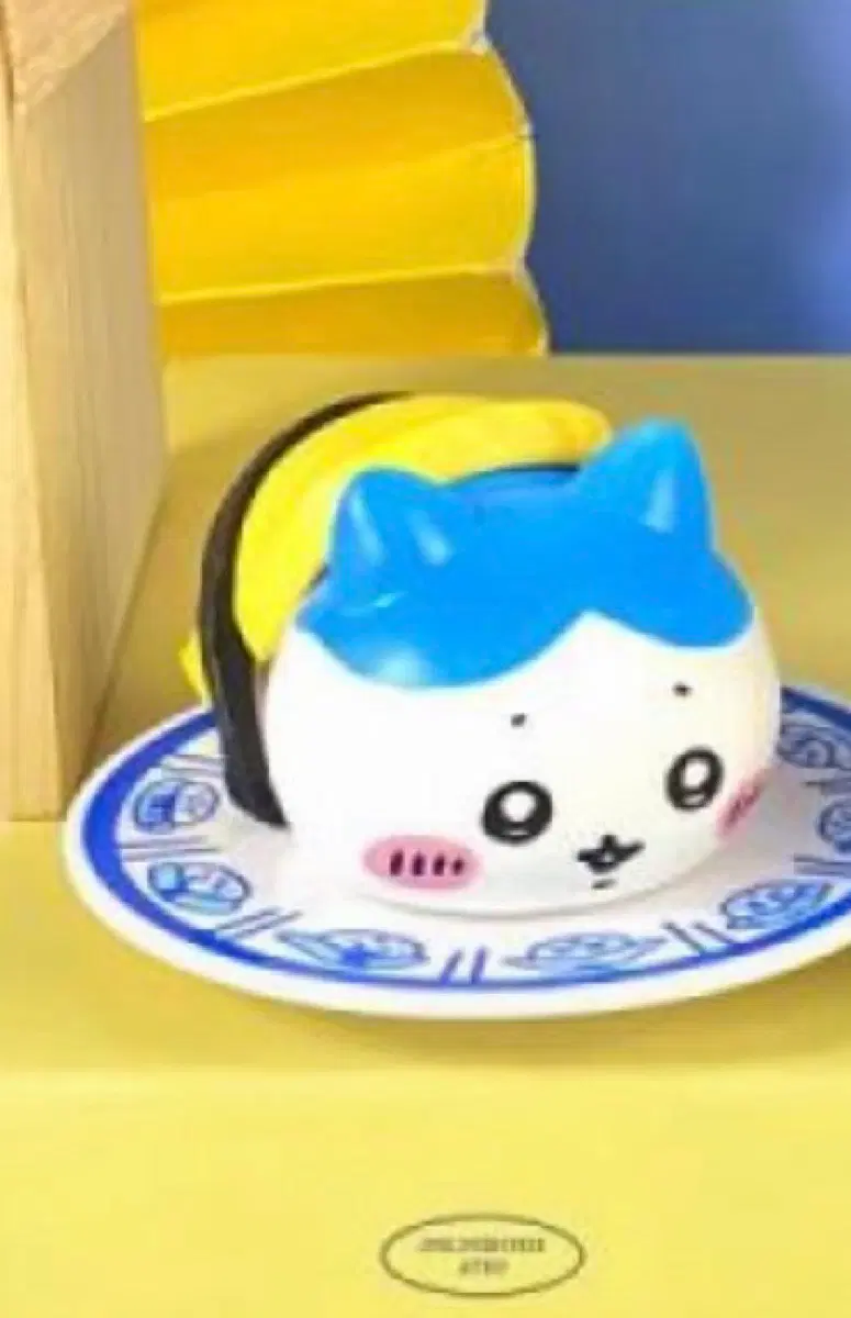 먼작귀 하치와레 초밥피규어