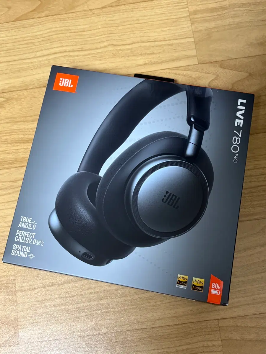 JBL LIVE 780NC 헤드폰