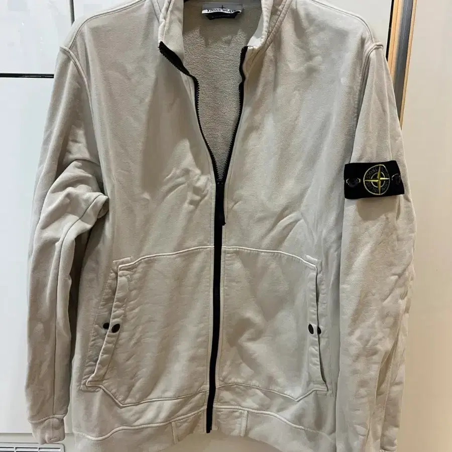 24fw 스톤아일랜드 베이지 집업가디건 2xl