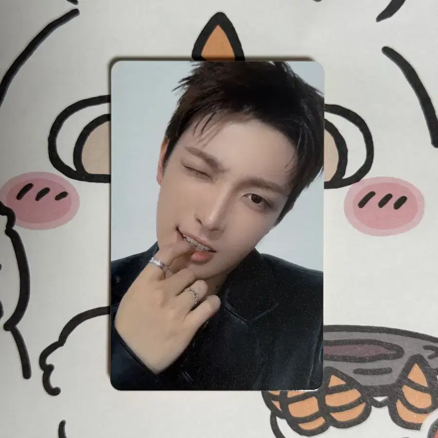Ateez 에이티즈 홍중 마이티즈 포카