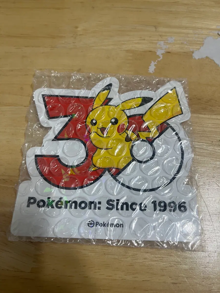 포켓몬 30주년 기념 스티커 피카츄
