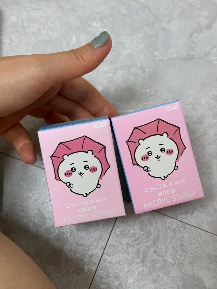 먼작귀 랜덤 아크릴 스탠드 하치, 모몽가