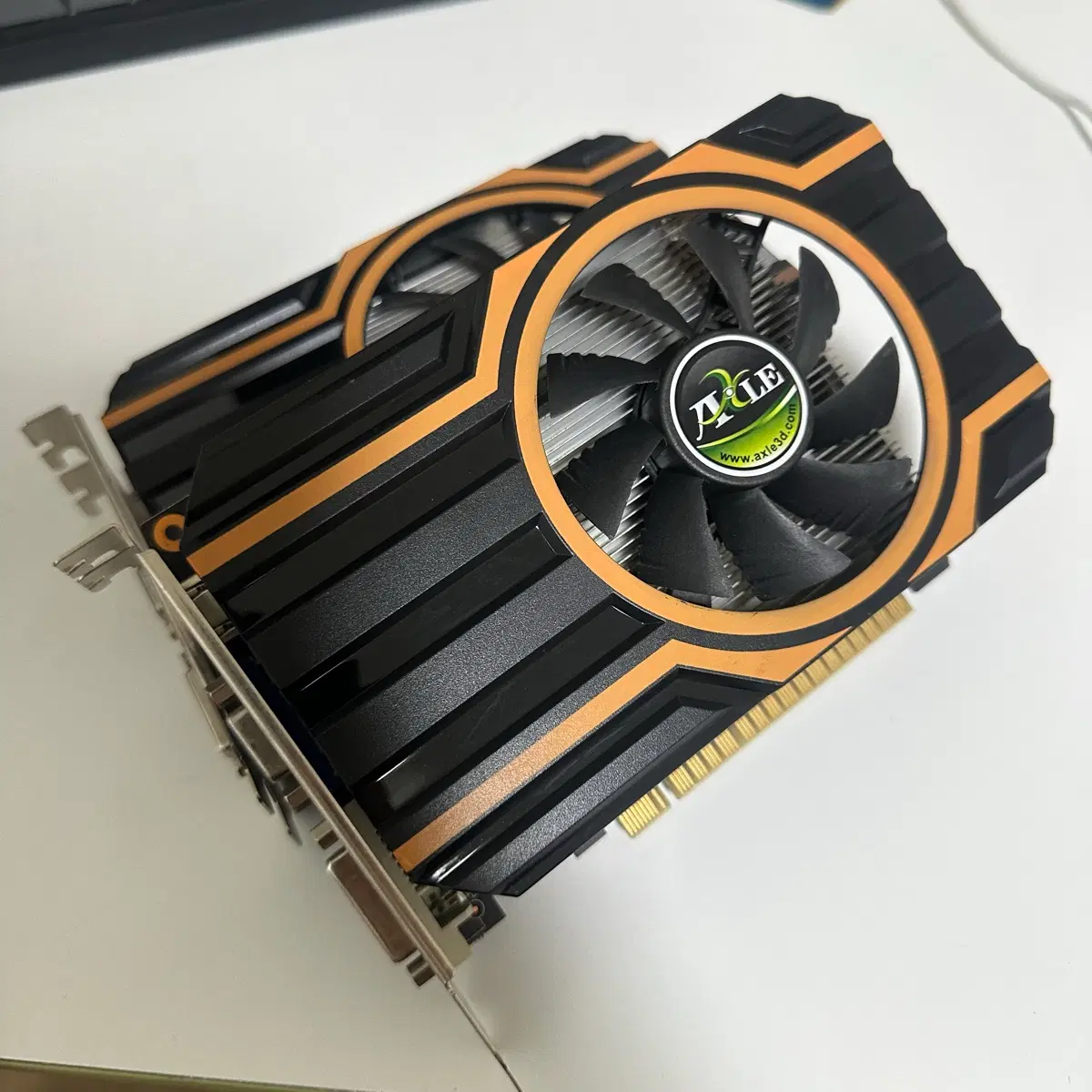 GTX750 1G 그래픽 카드 (2)