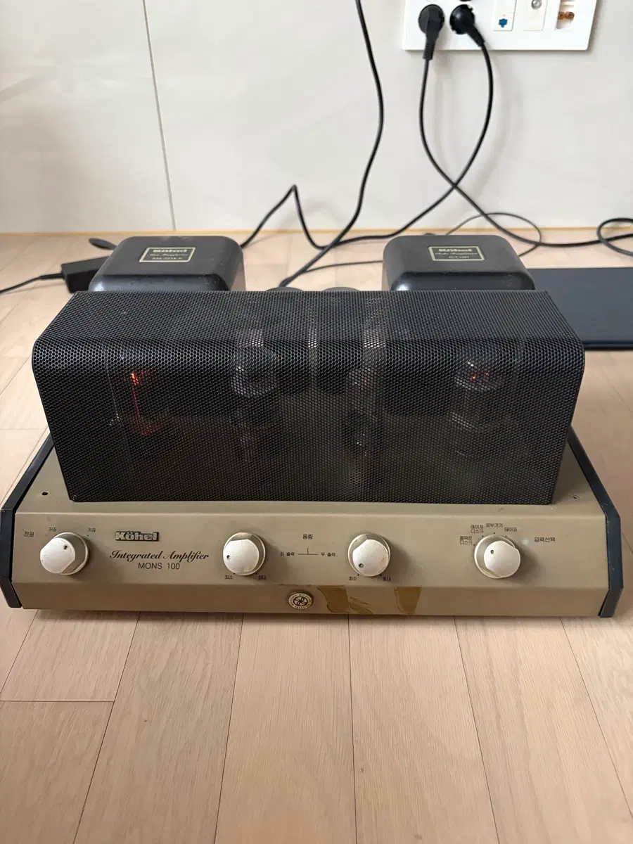 Kohel Mons 100 진공관 앰프