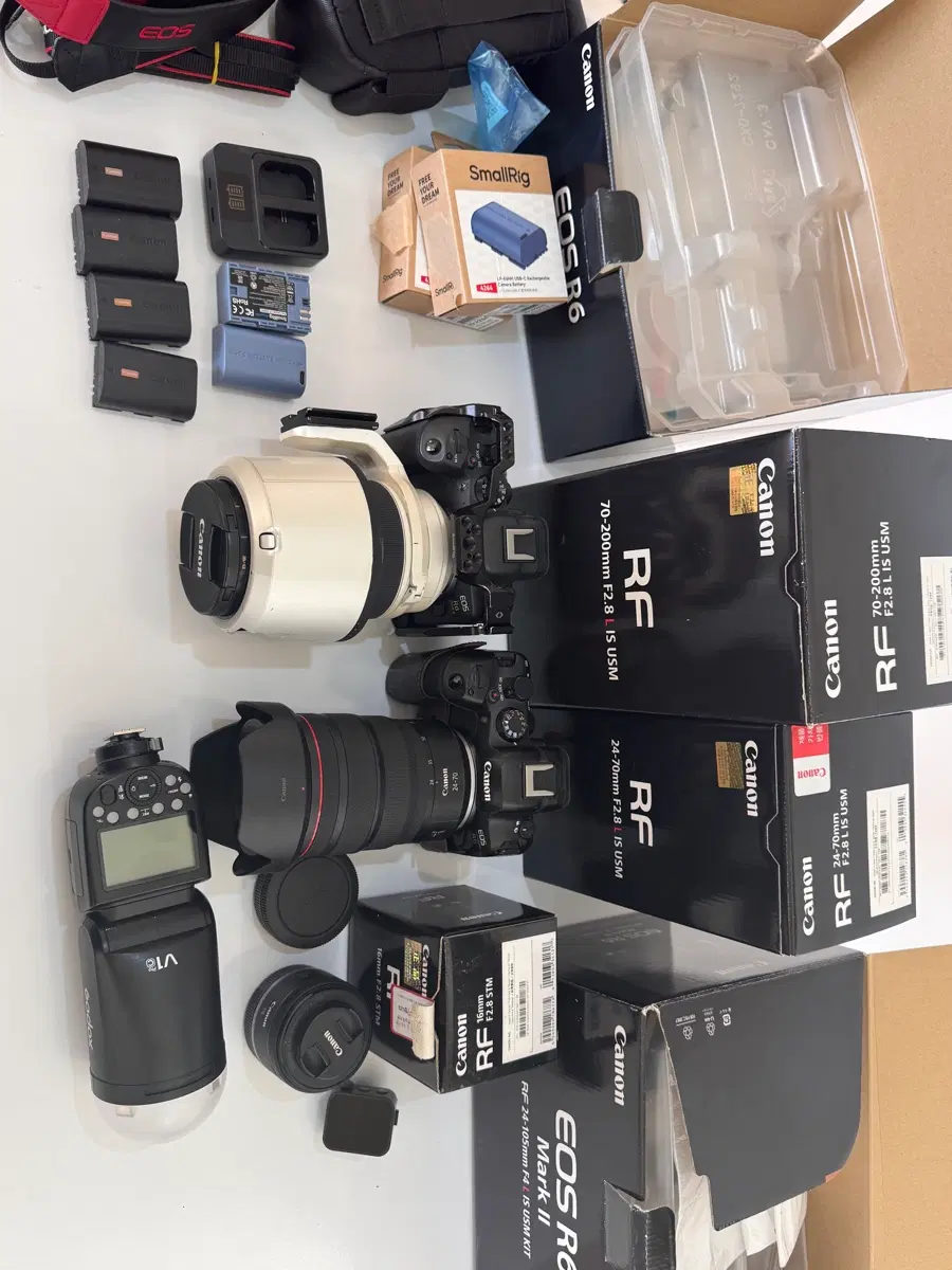 캐논 EOS R6 Mark II / rf 24-70 F2.8 / rf 70-200 F2.8 팝니다 (소니교환가능)