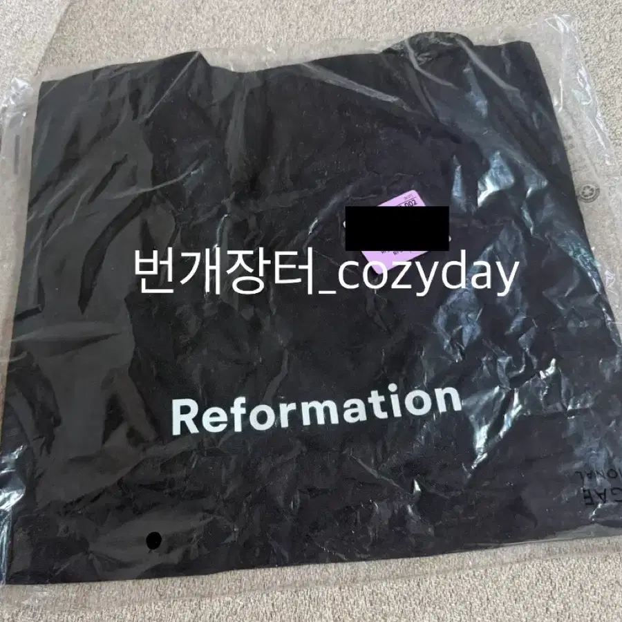 리포메이션 에코백