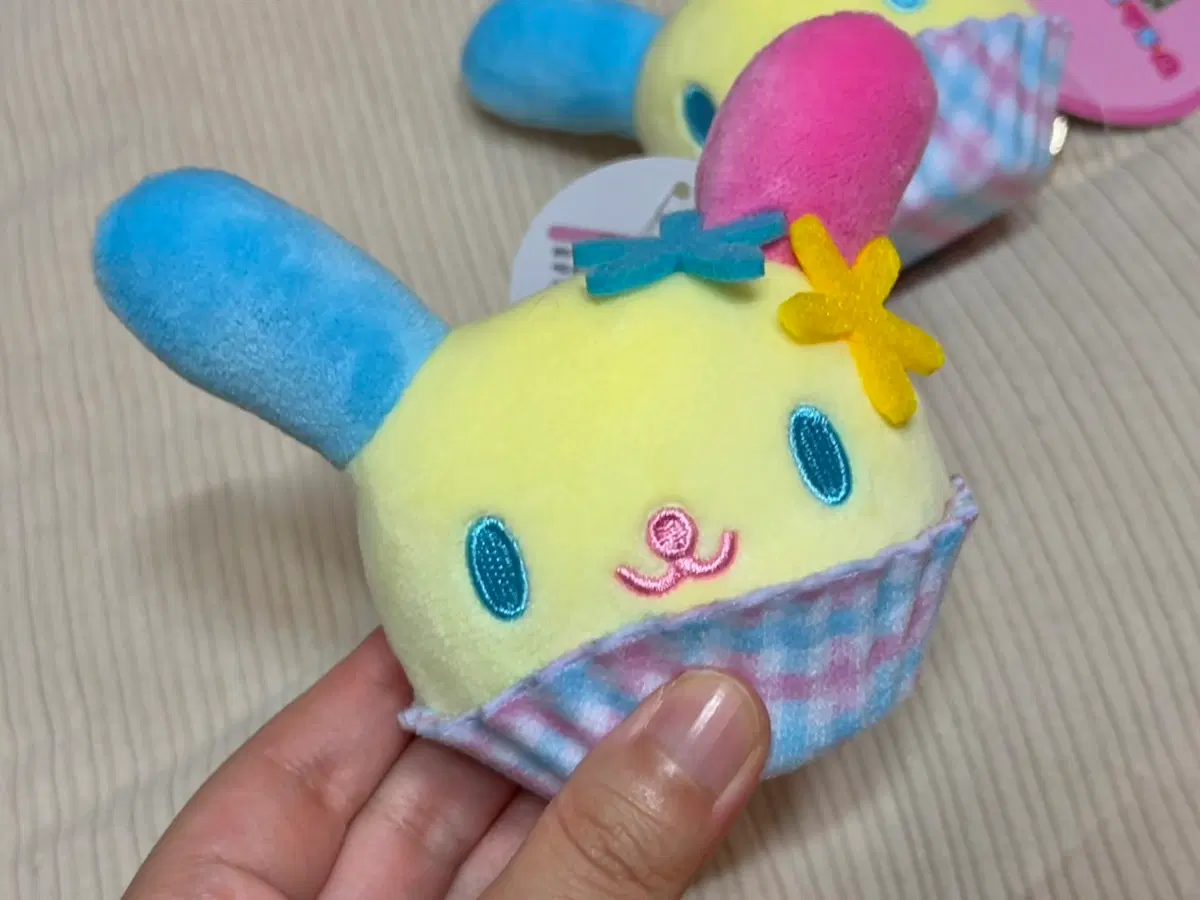 (미사용) 산리오 우사하나 머핀 키링