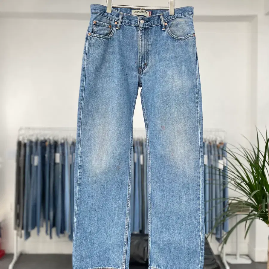 리바이스505 Straight Fit 00s 34사이즈 a6612