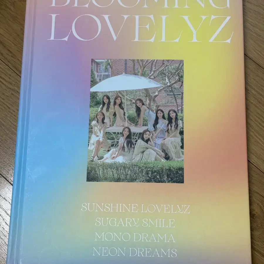 러블리즈(LOVELYZ) 'BLOOMING LOVELYZ' 포토북