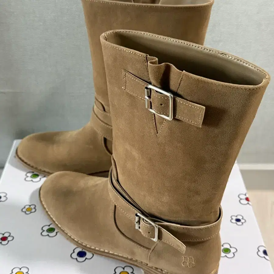 마크모크 앰브로즈 미들 부츠