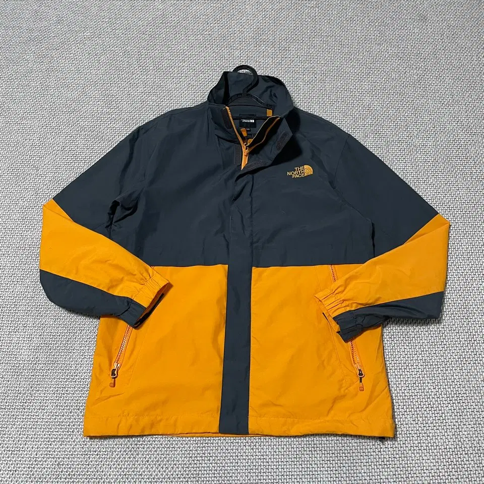 L 노스페이스 바람막이 자켓 B.6851