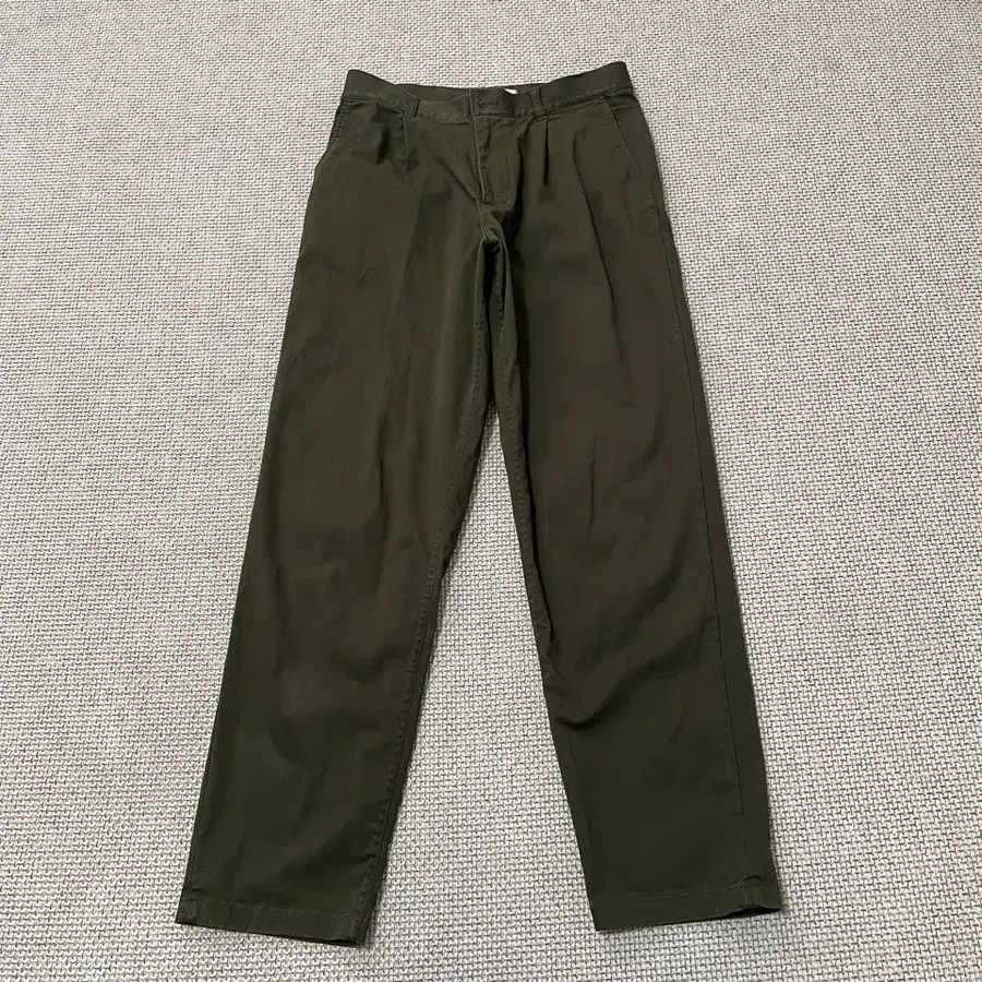 30 코스 COS 면바지 치노팬츠 B.6376