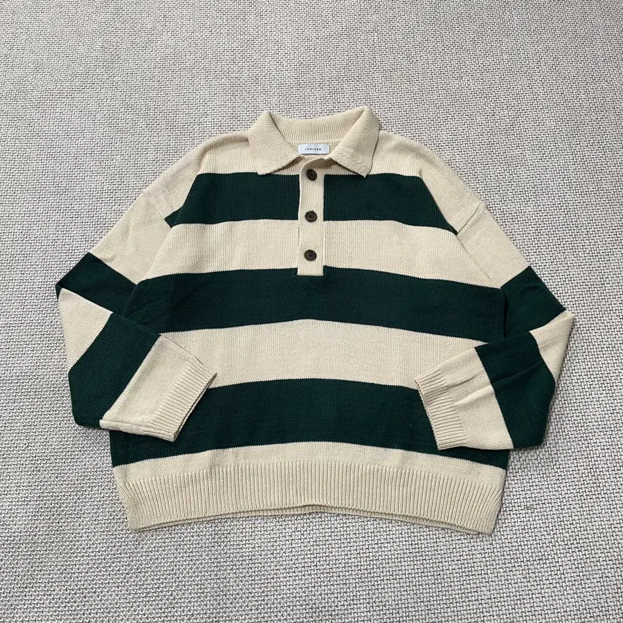 L-XL LAWLESS 스트라이프 카라 니트 N.9660