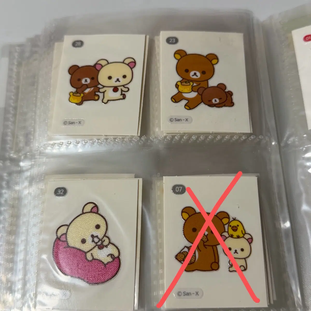 장르별 띠부띠부씰 / 리락쿠마 망그러진곰 두산 치이카와 코난