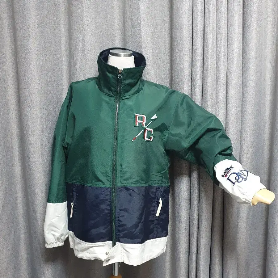 로맨틱크라운 오버 집업자켓
