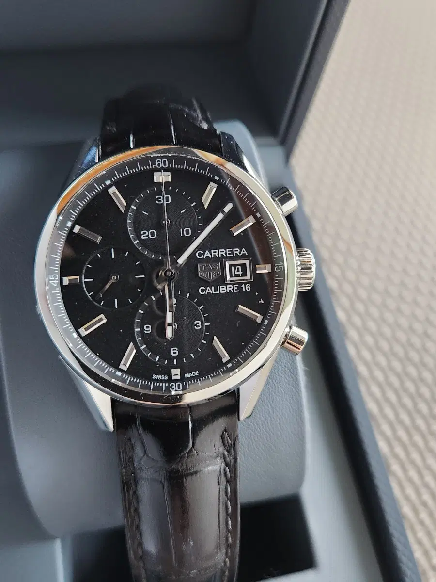 태그호이어 까레라 칼리버16 크로노그래프 블랙 41mm