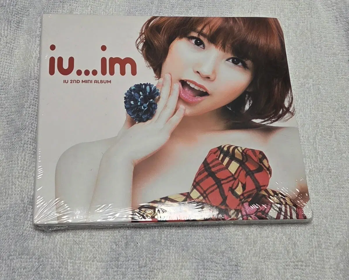 아이유 IU 2집 미니앨범 im 미개봉