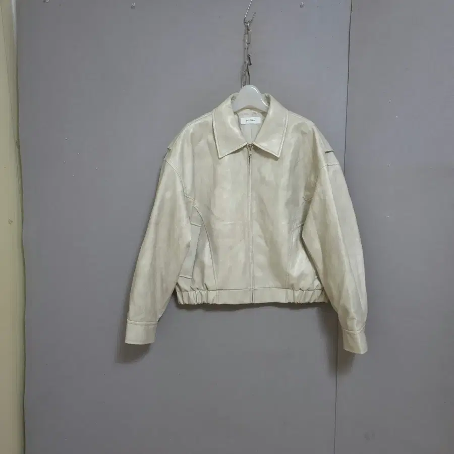 시스티나 코디하기좋은 합성가죽 점퍼 55    n9404