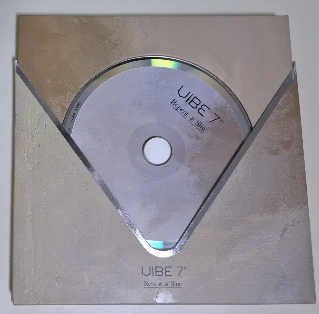 바이브 (VIBE) 7집 Repeat & Slur (개봉 CD)