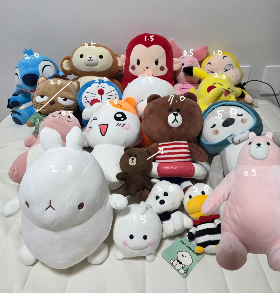 인형 모음(햄토리, 브라운, 스티치, 피카츄, 도라에몽, 딩가 등등)