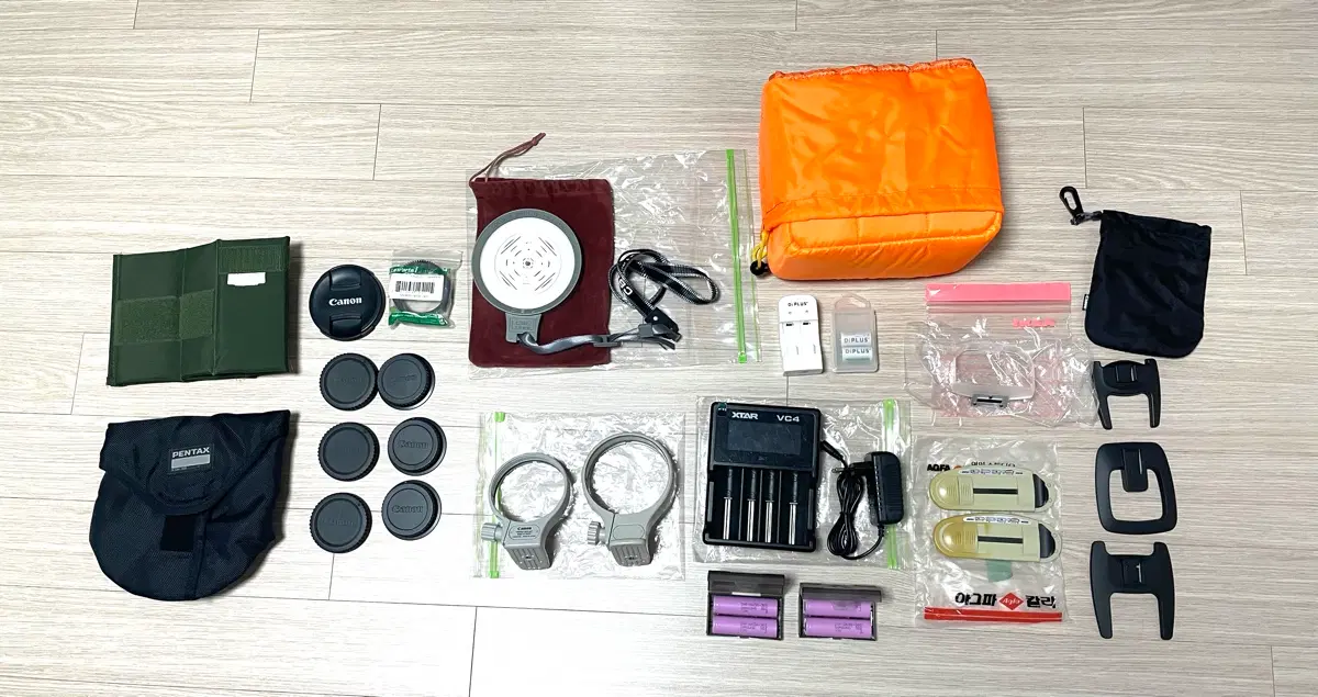 카메라 관련 악세사리 및 관련 물품 판매합니다