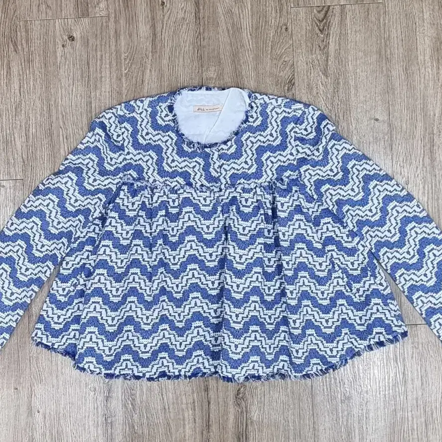 질바이질스튜어트 자카드 패턴 플레어 자켓 S _ 여성