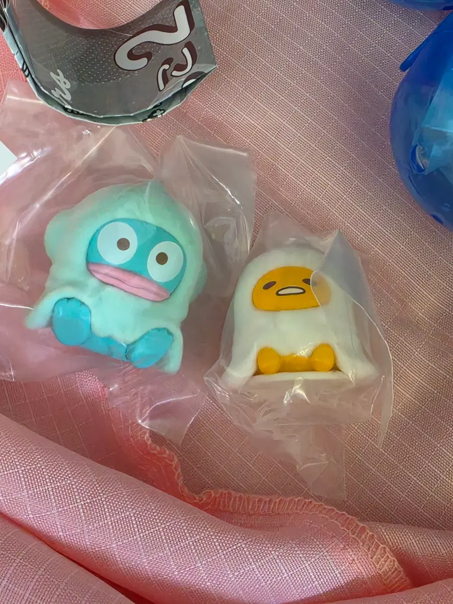 한교동, 구데타마 가챠