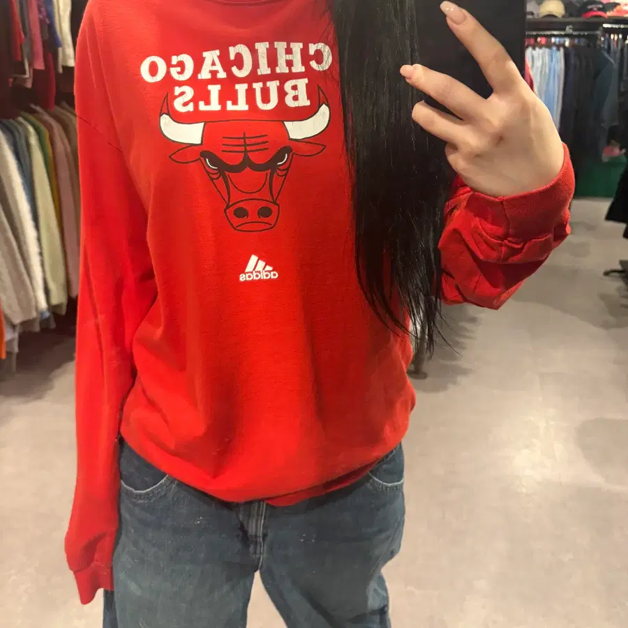 (033) ADIDAS 아디다스 시카고불 프린팅 레드 롱슬리브