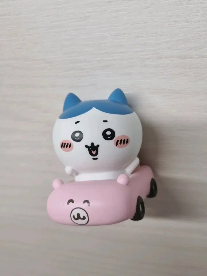 하치와레 붕붕이 프렌즈 피규어