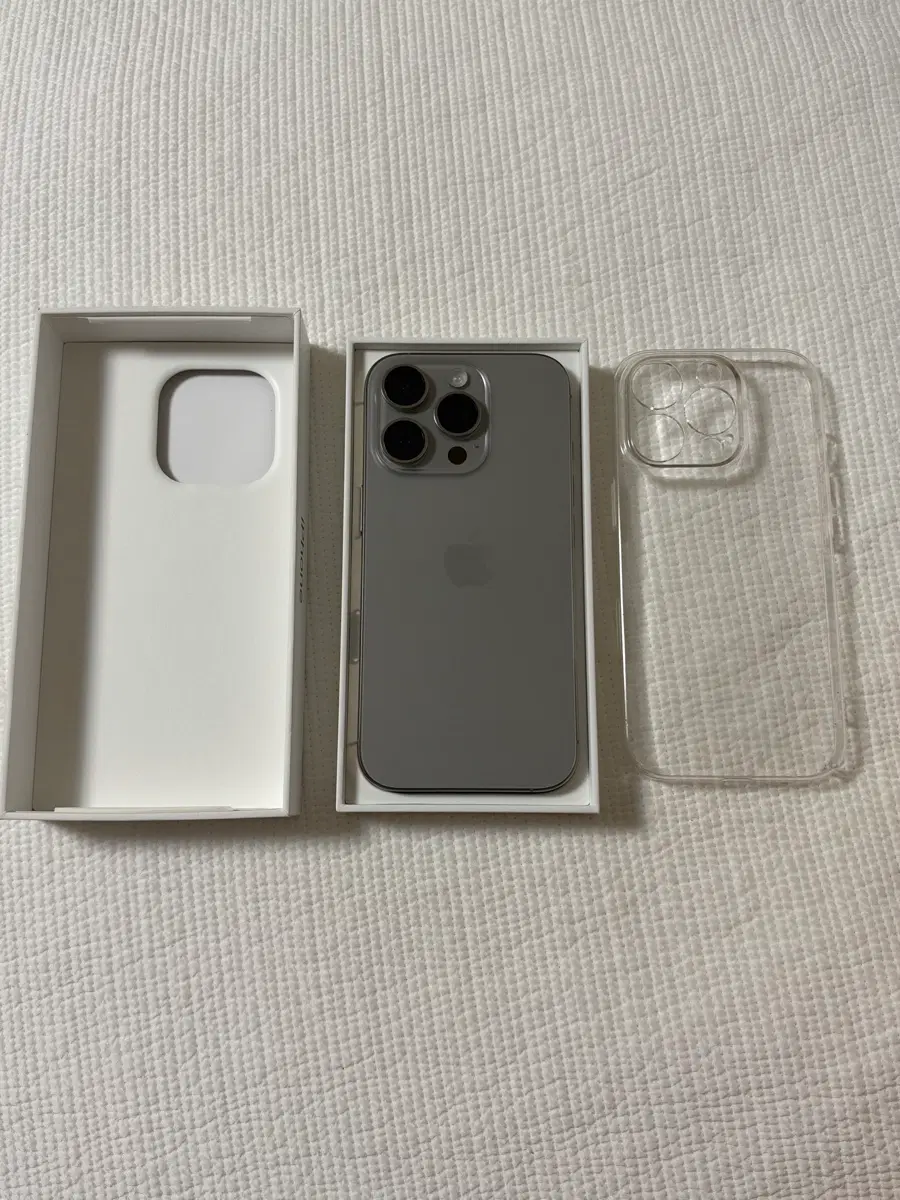 아이폰16프로 256GB 내추럴 티타늄 S급