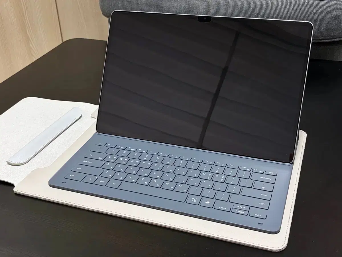 새상품급 삼성 갤럭시탭 S11 울트라 256GB Wi-Fi 실버(+키보드 케이스)