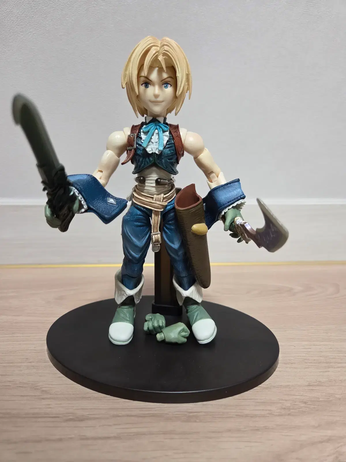 플레이아츠 FF9 지탄