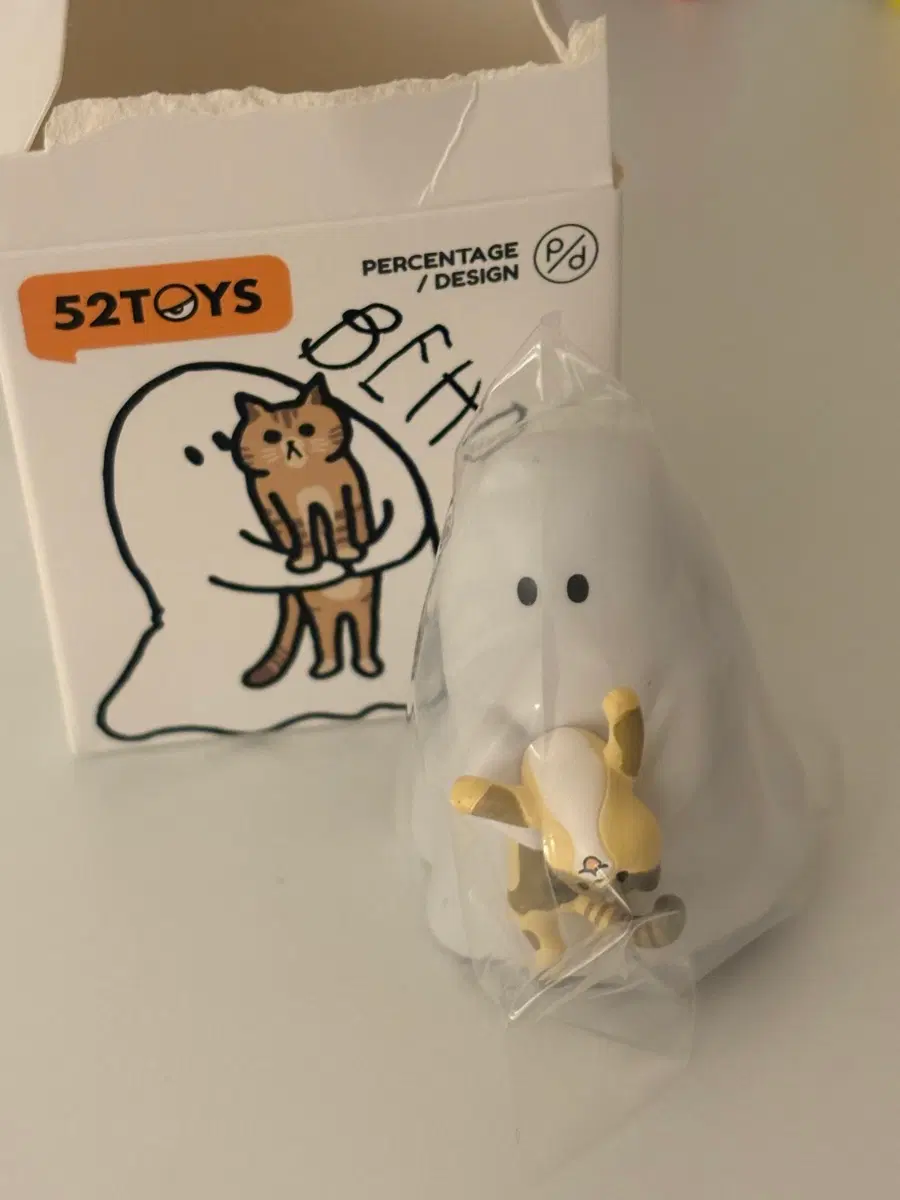 52TOYS BEHOLD MY CAT 고양이 유령 피규어