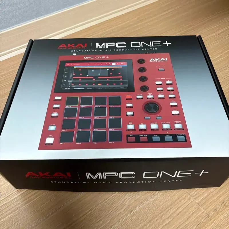 Akai mpc one+ 레드
