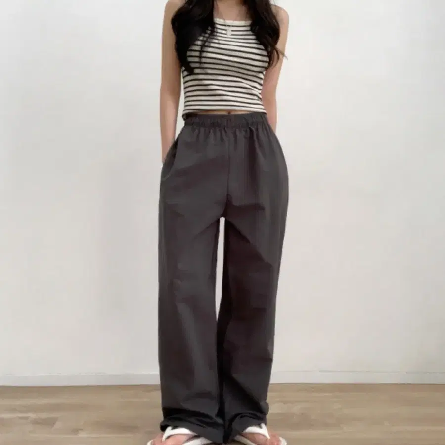 에이블리 차콜 와이드 밴딩 팬츠 (숏기장)