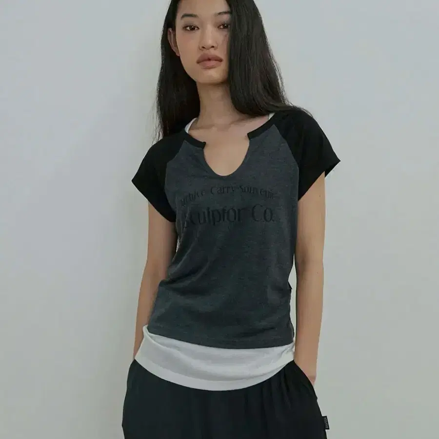 스컬프터 Archive Raglan Tee Charcoal