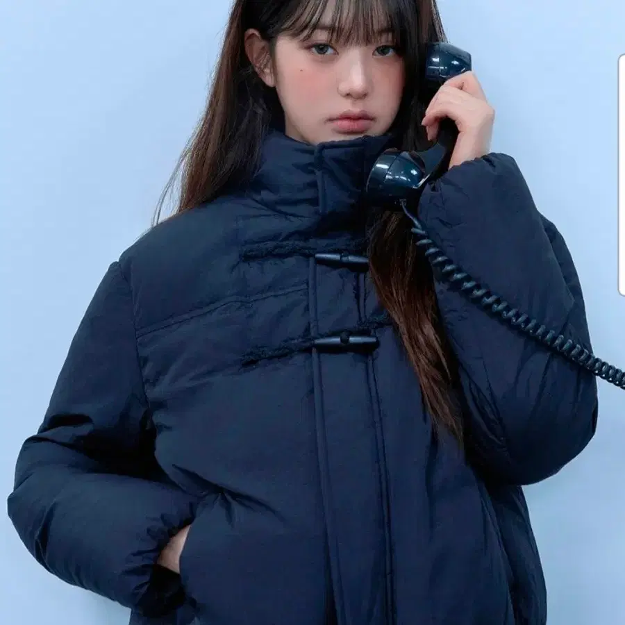 로라로라 숏패딩 블랙 떡볶이단추 장원영 패딩 무신사 급처