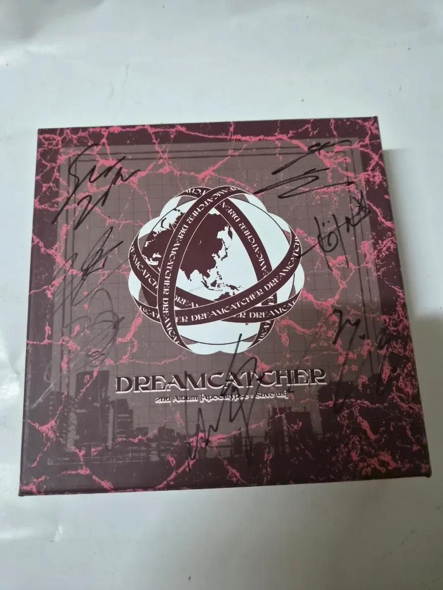(NOT FOR SALE)드림캐쳐 2집 Apocalypse: Save Us 전원싸인 cd 올려봅니다 민트급입니다