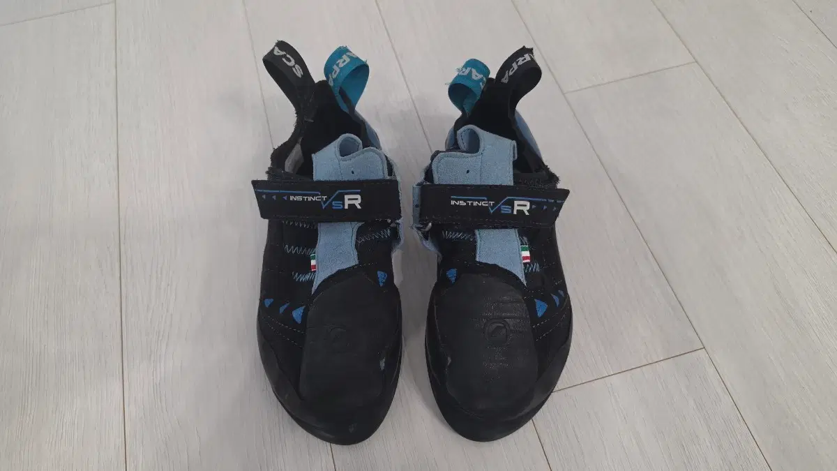 스카르파 인스팅트 VSR 클라이밍화 (size: 41)